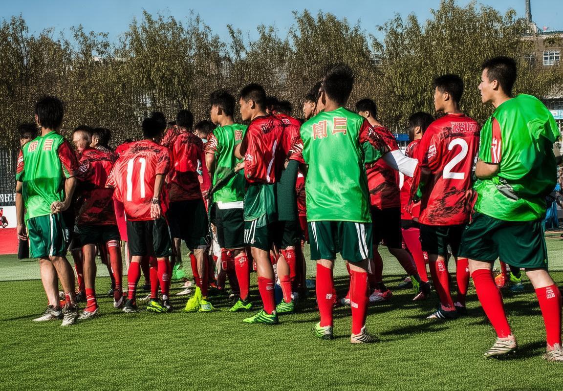 北京国安备战布里兰关键对决：战术解析与团队精神全纪录